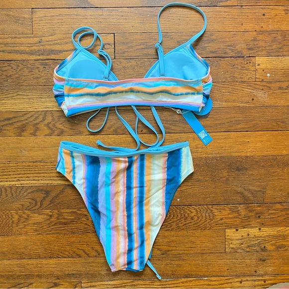 Cupshe Waterfront stripe wrap around multicolored bikini size small - Picture 14 of 14